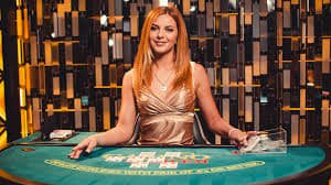 Filipino player using jlph1 on a mobile phone to access casino and sports betting in the Philippines